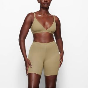 SKIMS | Army Green | Small | Smoothing Shorts